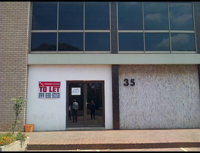 Office property to rent in ANDERBOLT